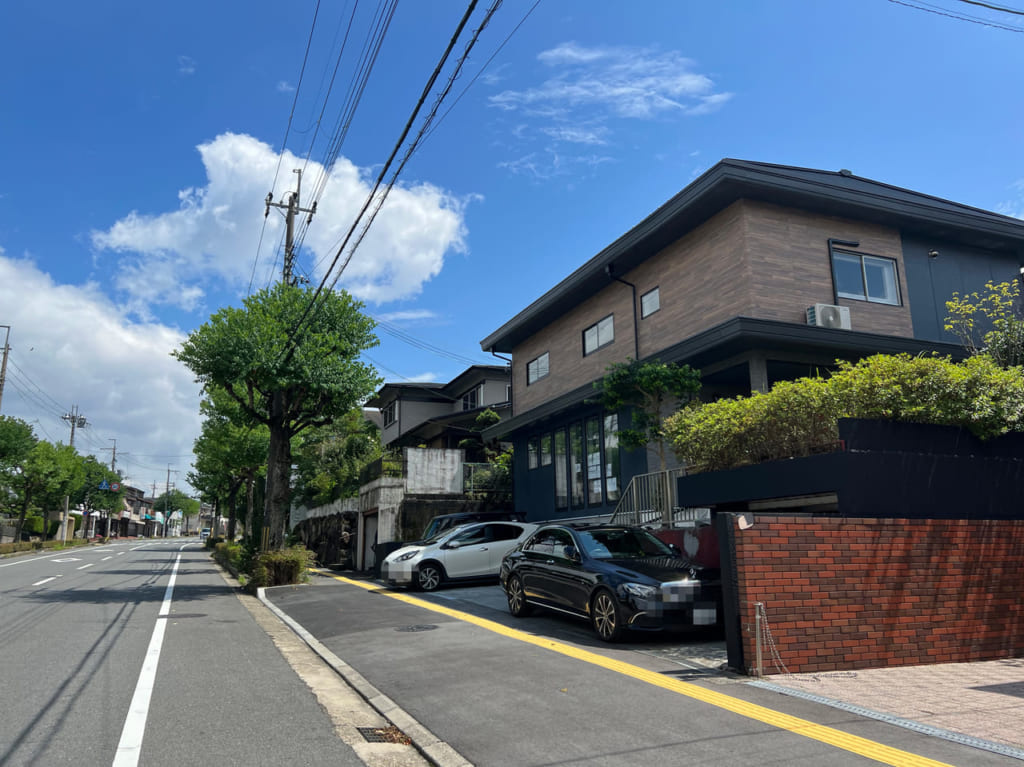 UN　生駒
